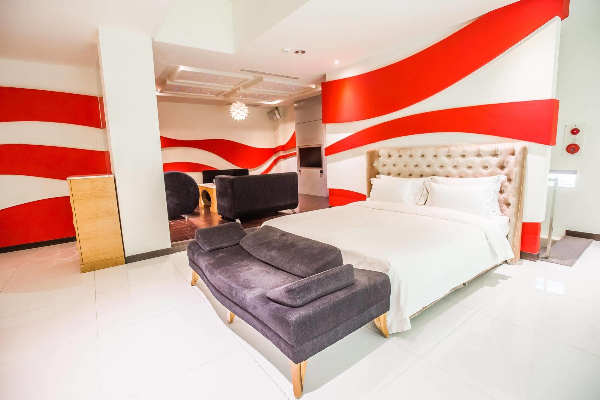Ohya Chain Boutique Motel-Синьин Экстерьер фото